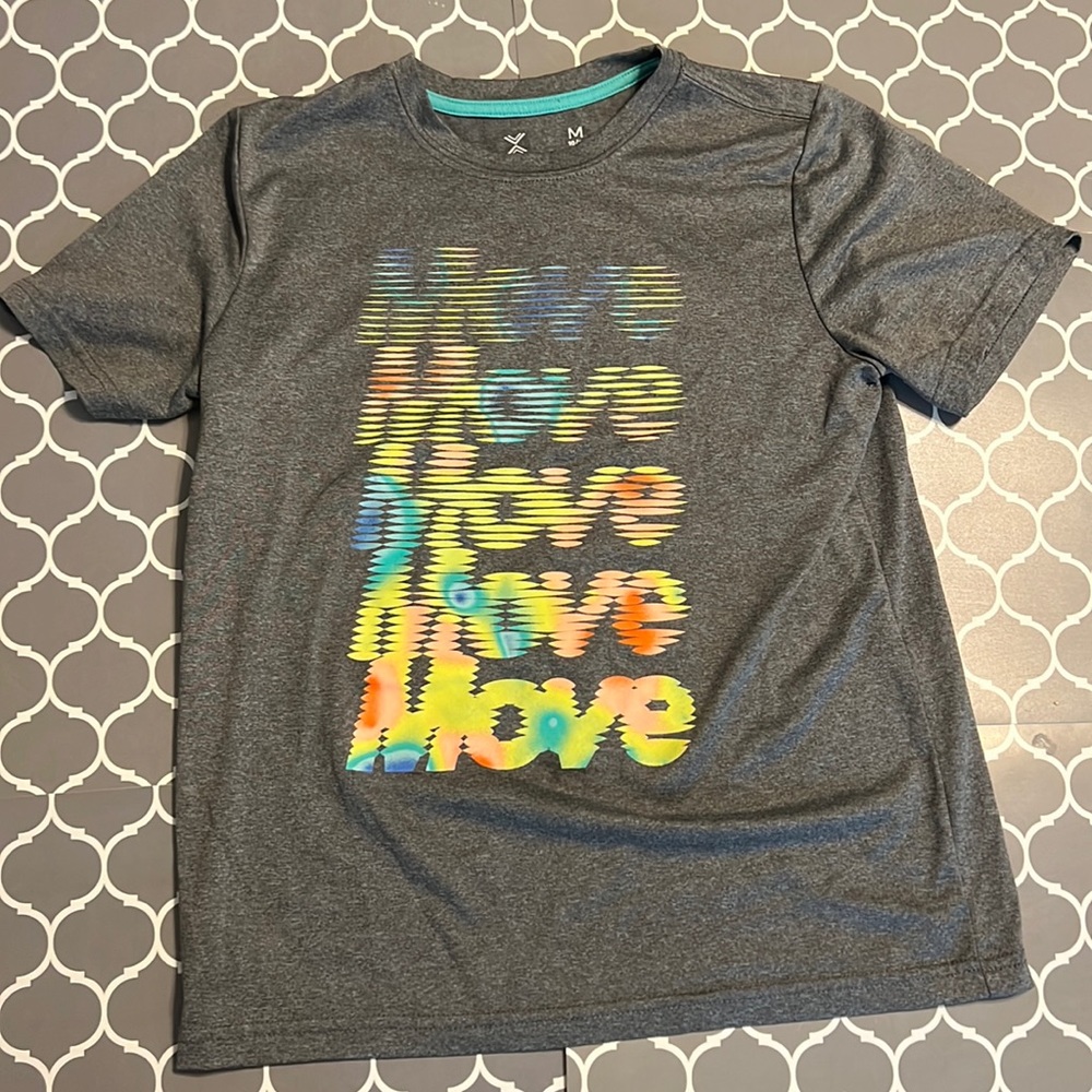 “Move” graphic boys shirt